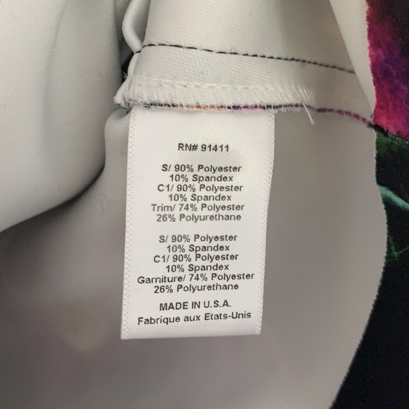 Crop Top - Picture 4 of 4